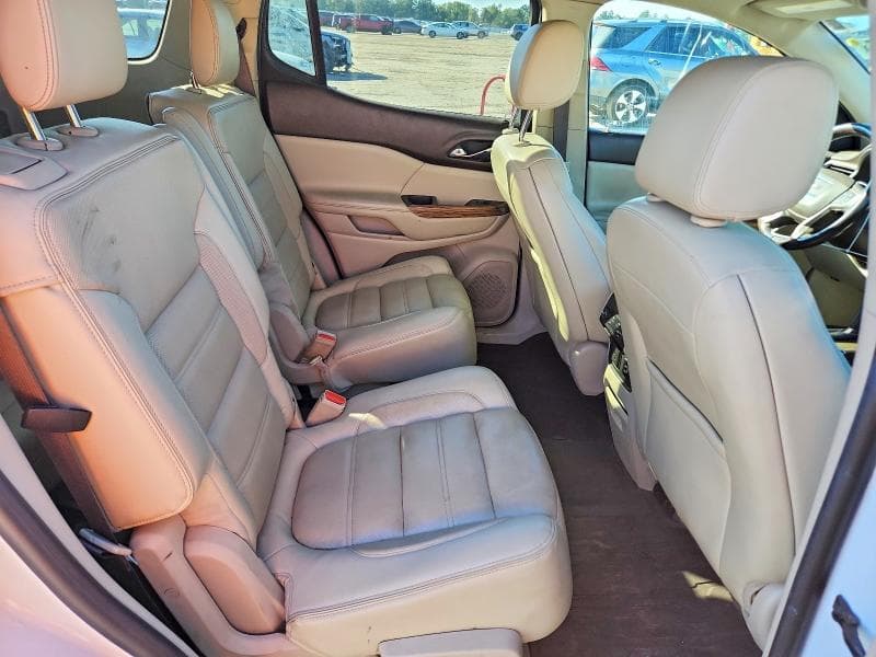 2017 GMC ACADIA DENALI 11