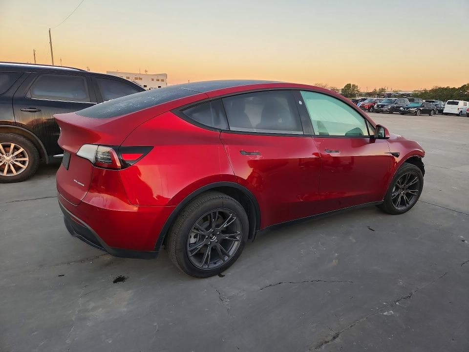 2025 TESLA MODEL Y 3