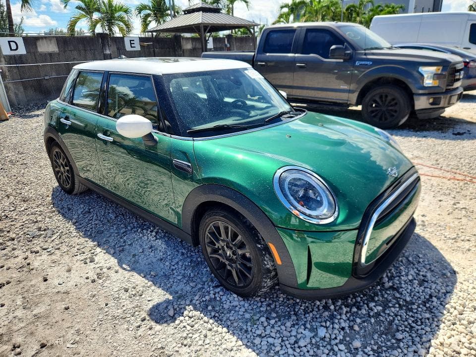 2022 MINI COOPER 4