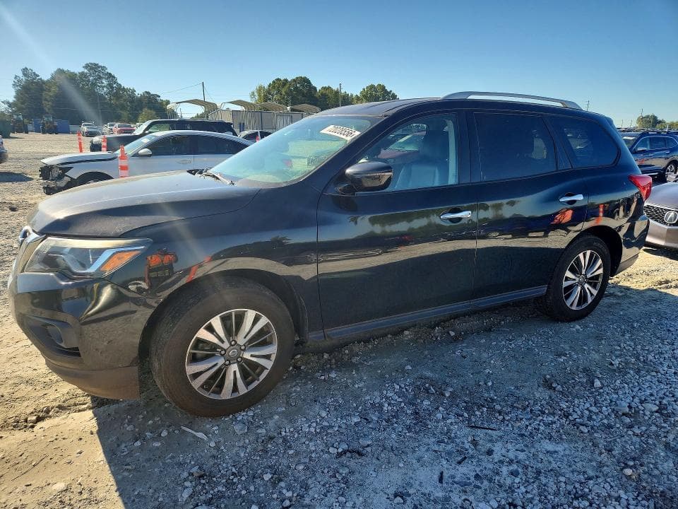2017 NISSAN PATHFINDER SV - 1