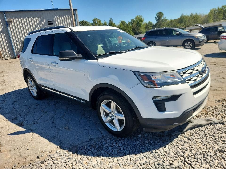 2019 FORD EXPLORER XLT 4