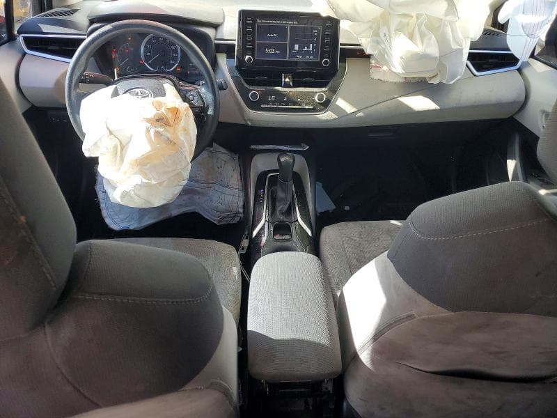 2020 TOYOTA COROLLA LE 8