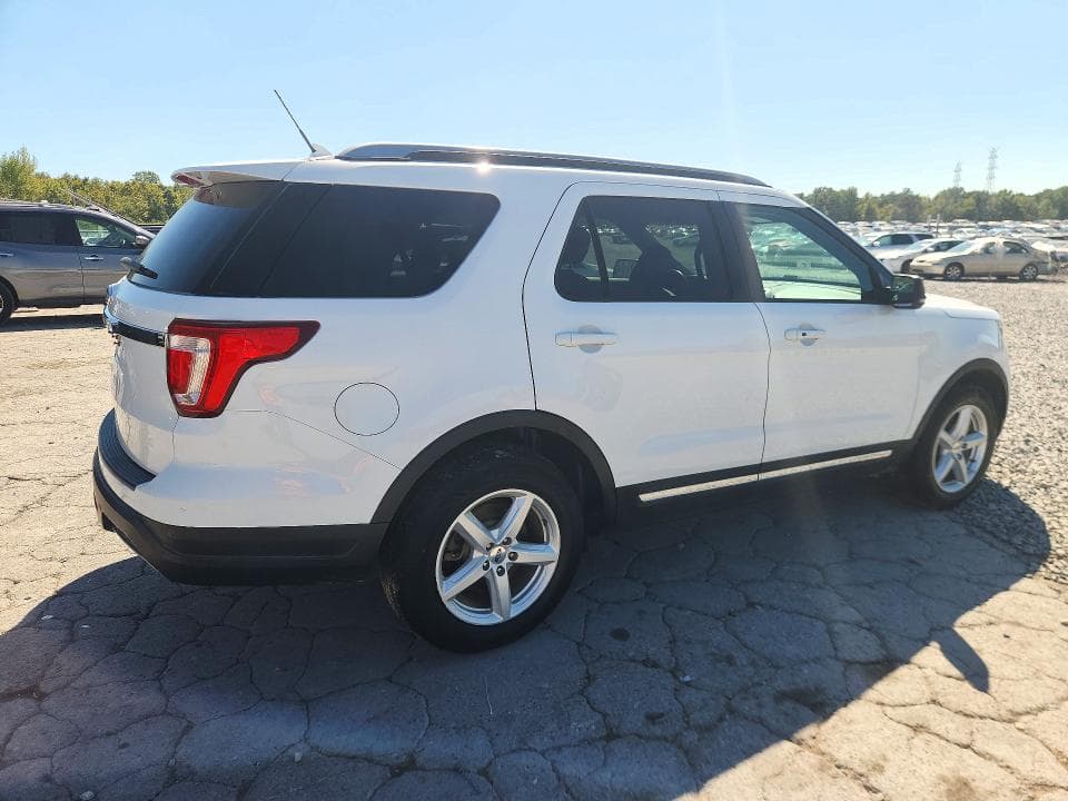 2019 FORD EXPLORER XLT 3