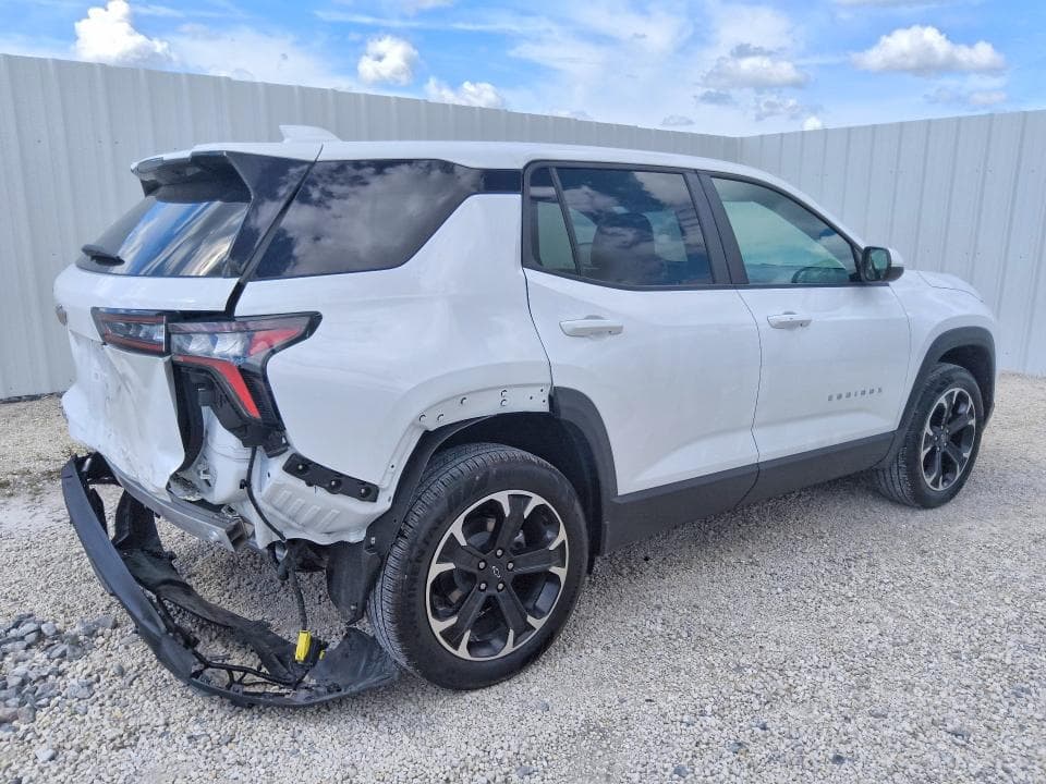2026 CHEVROLET EQUINOX LT 3