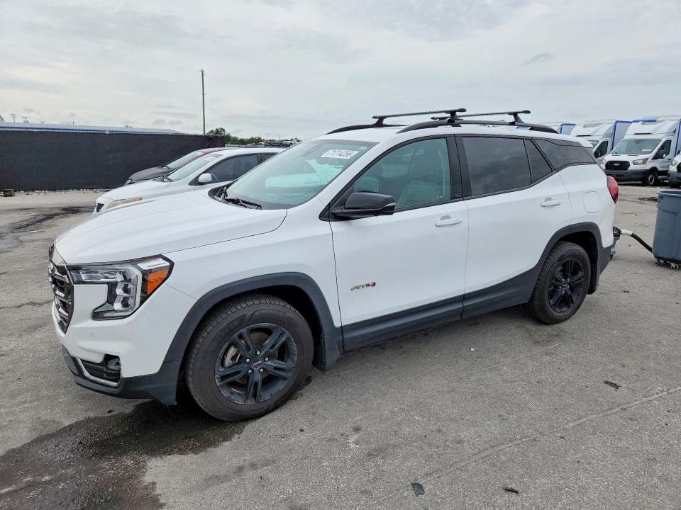2022 GMC TERRAIN AT4