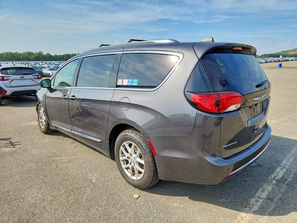 2020 CHRYSLER PACIFICA TOURING L 2