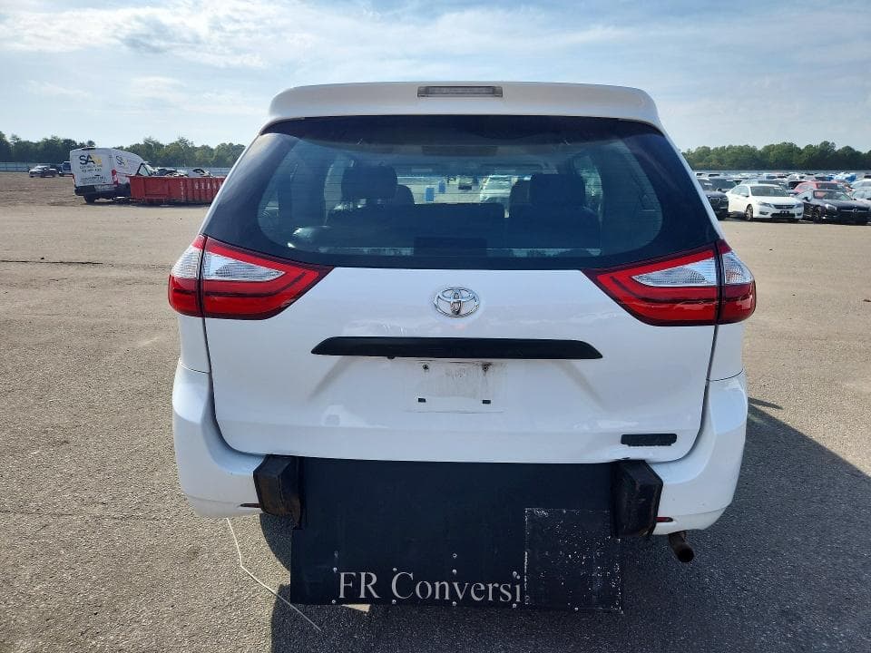 2017 TOYOTA SIENNA L 7-PASSENGER 6