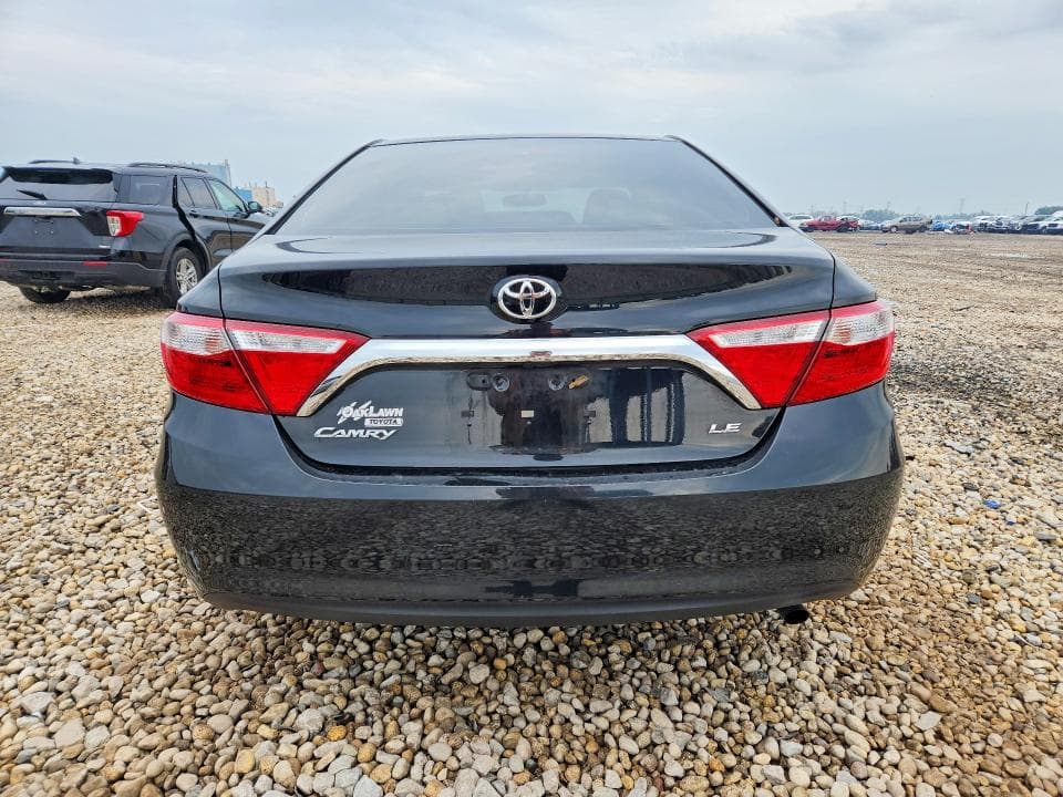 2017 TOYOTA CAMRY LE 6