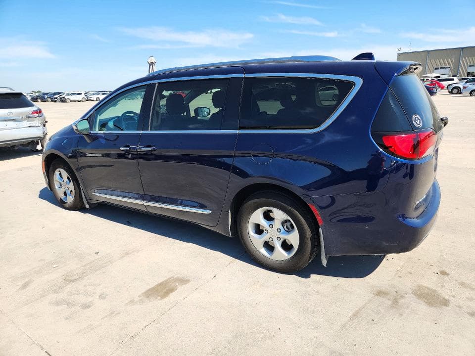 2017 CHRYSLER PACIFICA EHYBRID PLATINUM 2