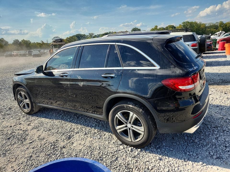 2017 MERCEDES-BENZ GLC 300 2