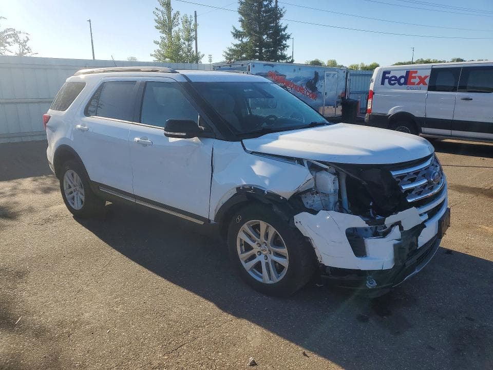 2018 FORD EXPLORER XLT 4