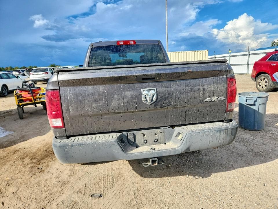 2017 RAM 1500 ST 6