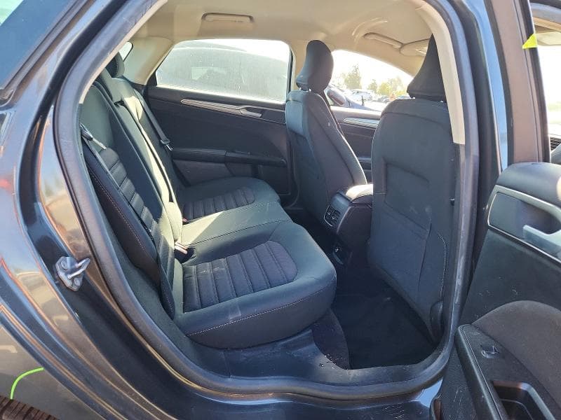 2017 FORD FUSION SE 10