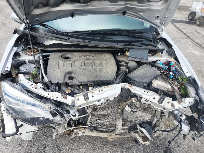 2017 TOYOTA COROLLA SE 12