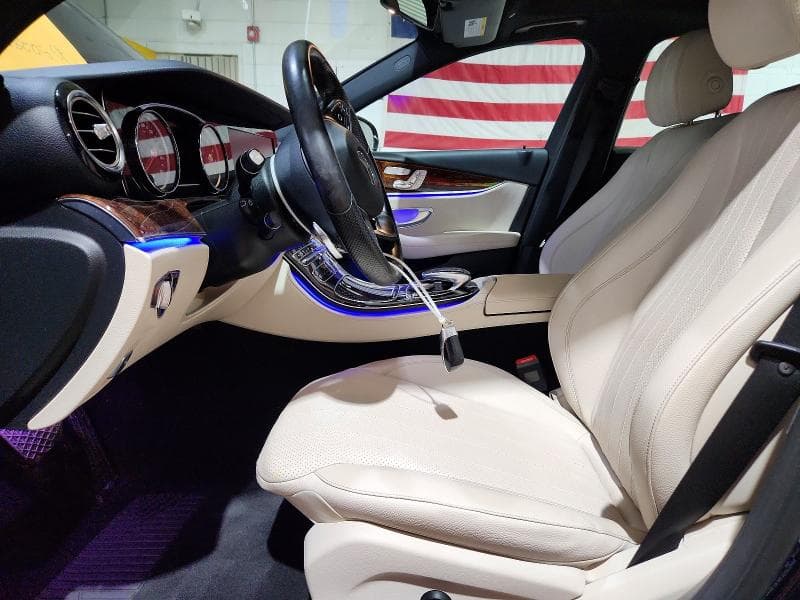 2017 MERCEDES-BENZ E 300 4MATIC 7