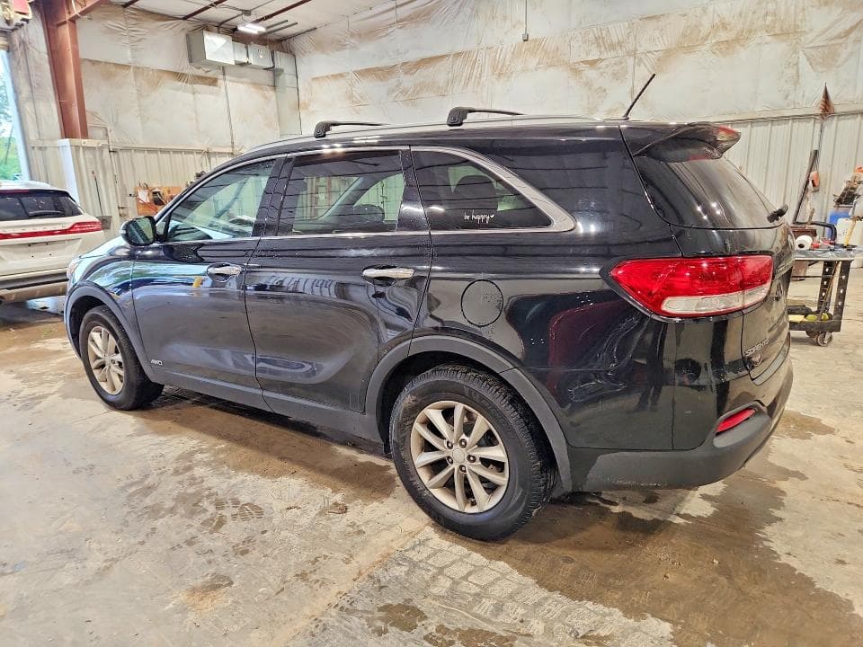 2017 KIA SORENTO LX 2