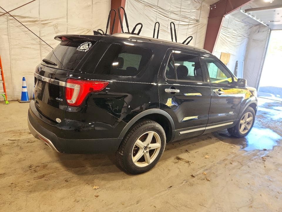 2017 FORD EXPLORER XLT 3