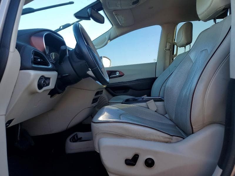 2017 CHRYSLER PACIFICA LIMITED 7