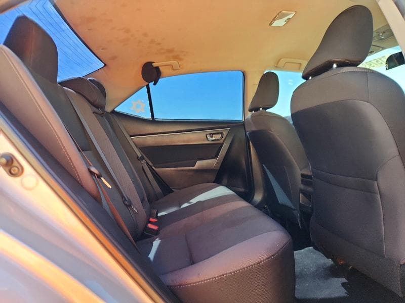 2018 TOYOTA COROLLA LE 11