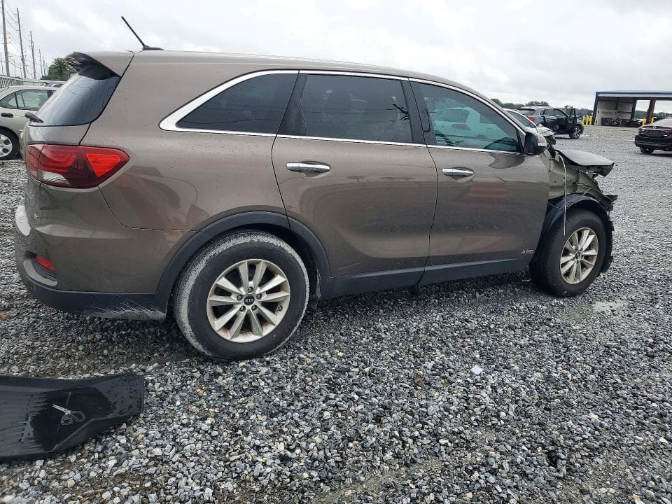 2019 KIA SORENTO LX 3