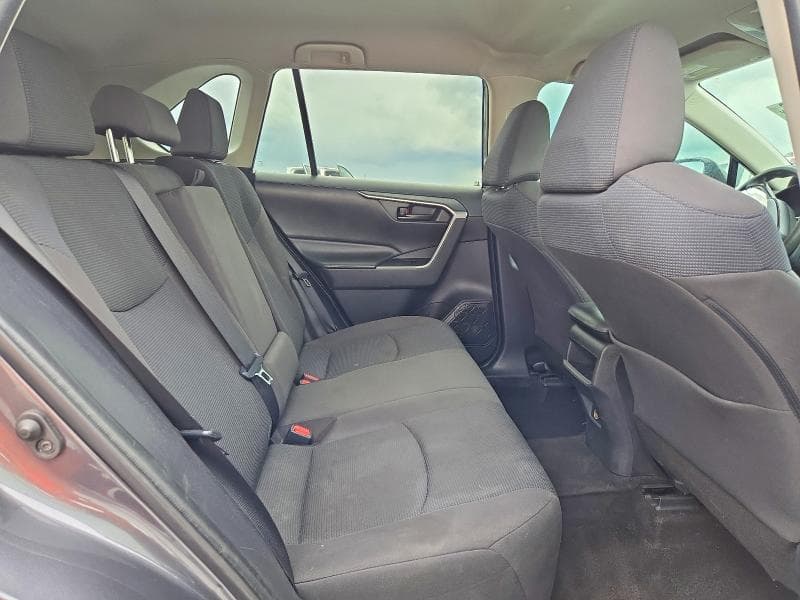 2019 TOYOTA RAV4 LE 11