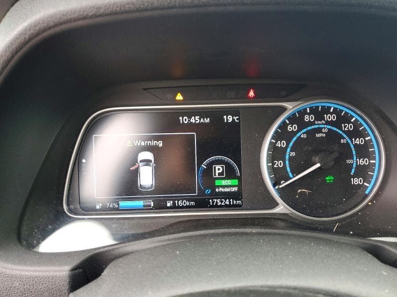 2019 NISSAN LEAF S 9