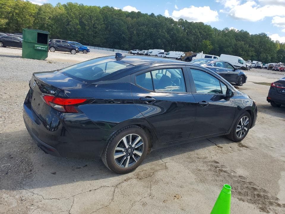 2021 NISSAN VERSA SV 3