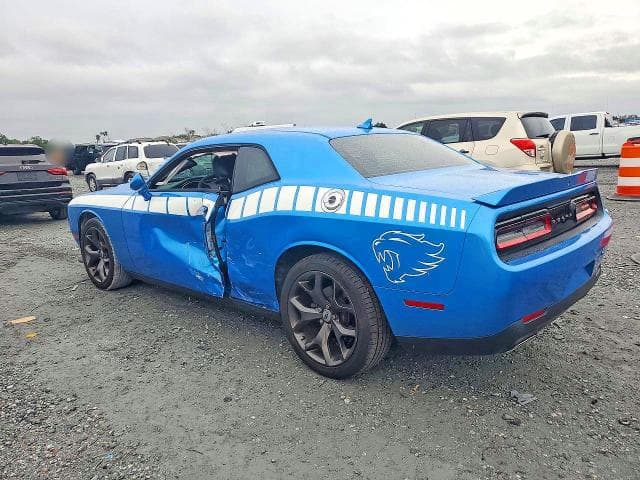 2018 DODGE CHALLENGER SXT 2