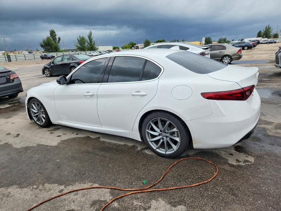 2017 ALFA ROMEO GIULIA 2