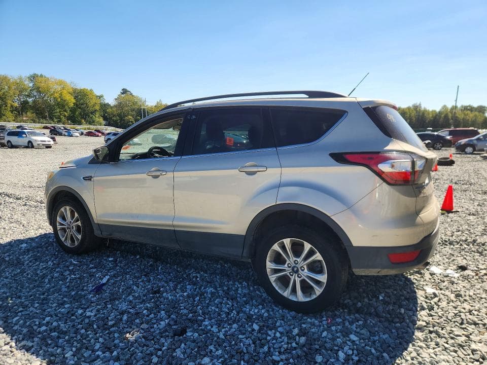 2018 FORD ESCAPE SE 2