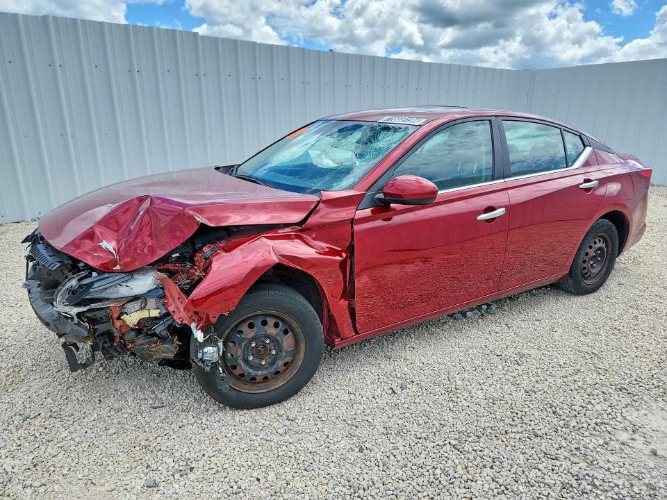2025 NISSAN ALTIMA SV