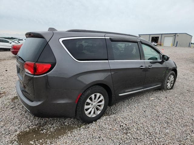 2017 CHRYSLER PACIFICA TOURING L 3