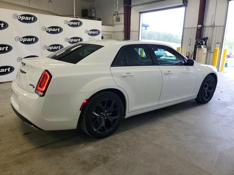 2023 CHRYSLER 300 S 3