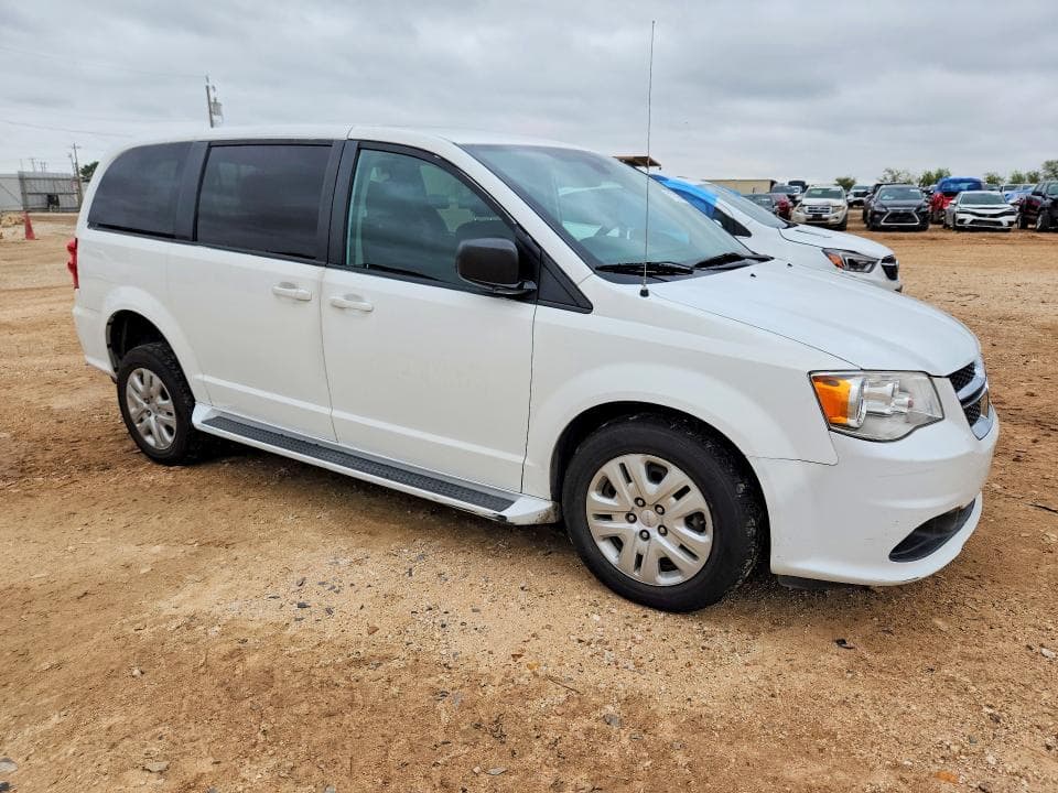 2018 DODGE GRAND CARAVAN SE 4