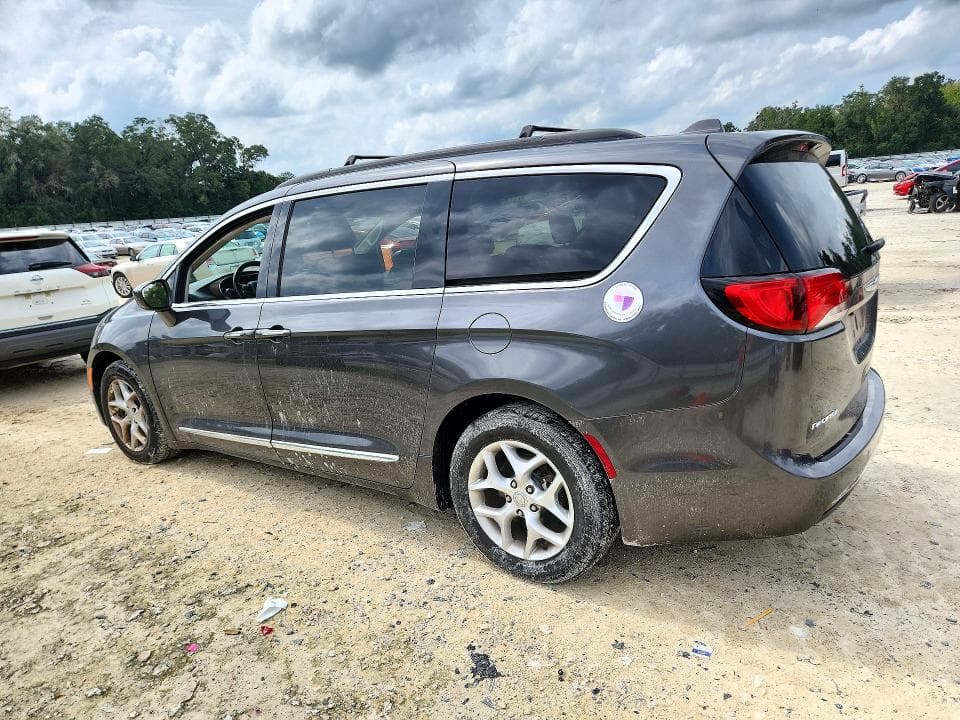 2017 CHRYSLER PACIFICA TOURING L 2