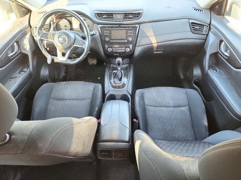2017 NISSAN ROGUE SV 8