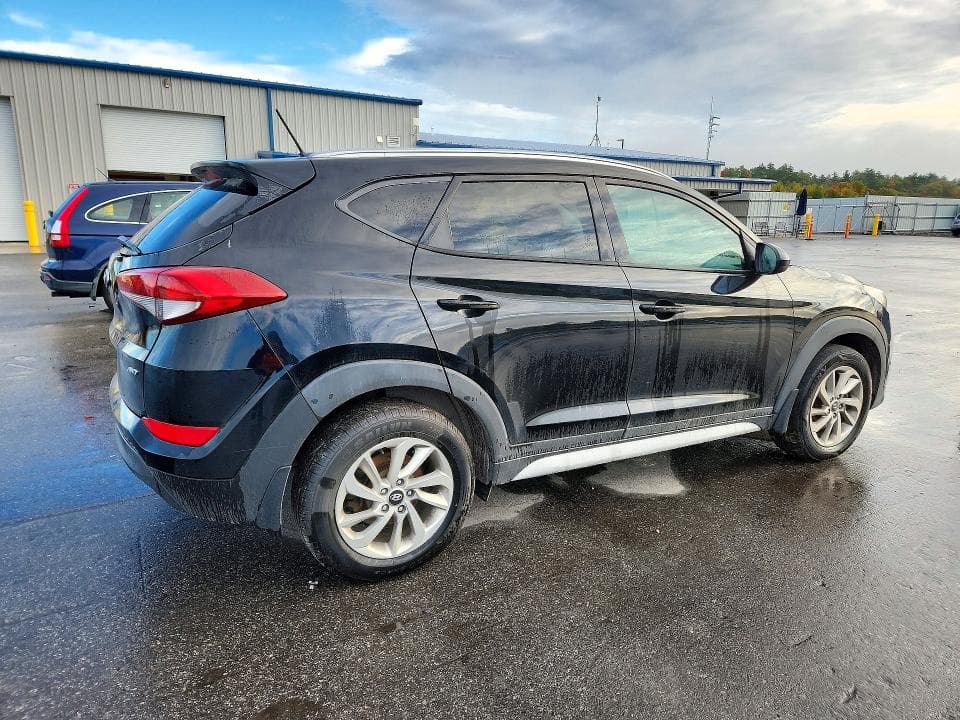 2017 HYUNDAI TUSCON 3