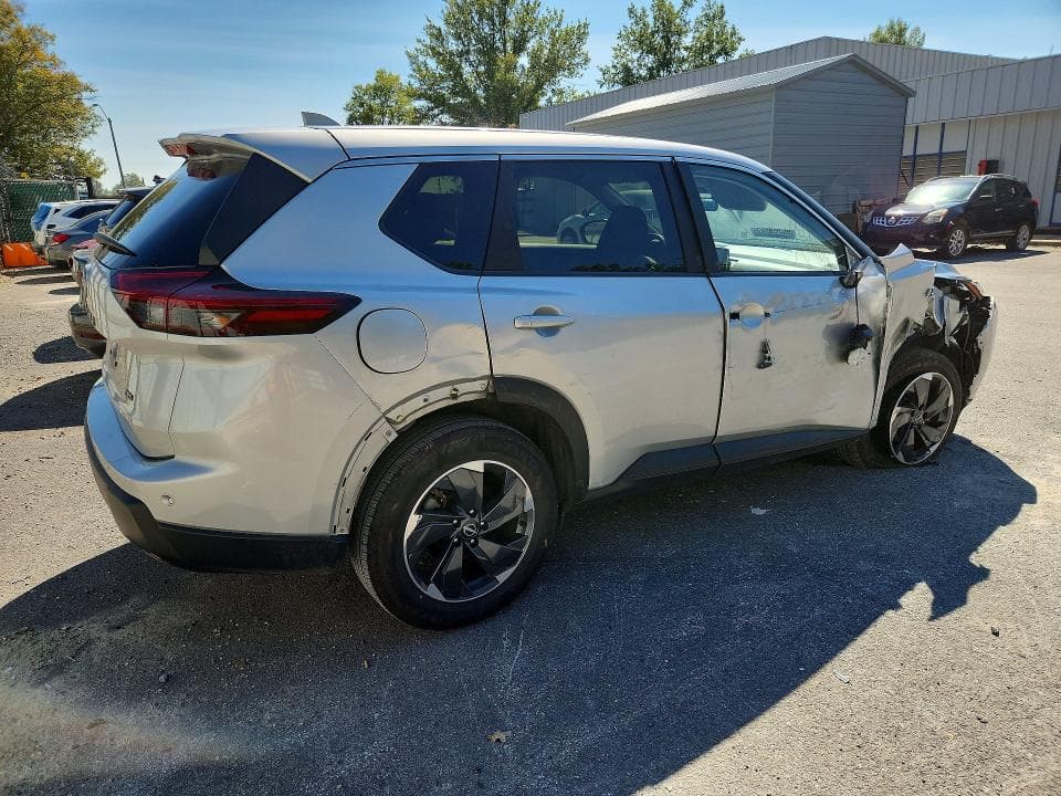 2025 NISSAN ROGUE SV 3