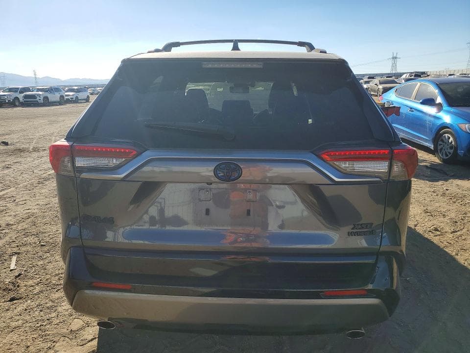 2019 TOYOTA RAV4 XSE 6