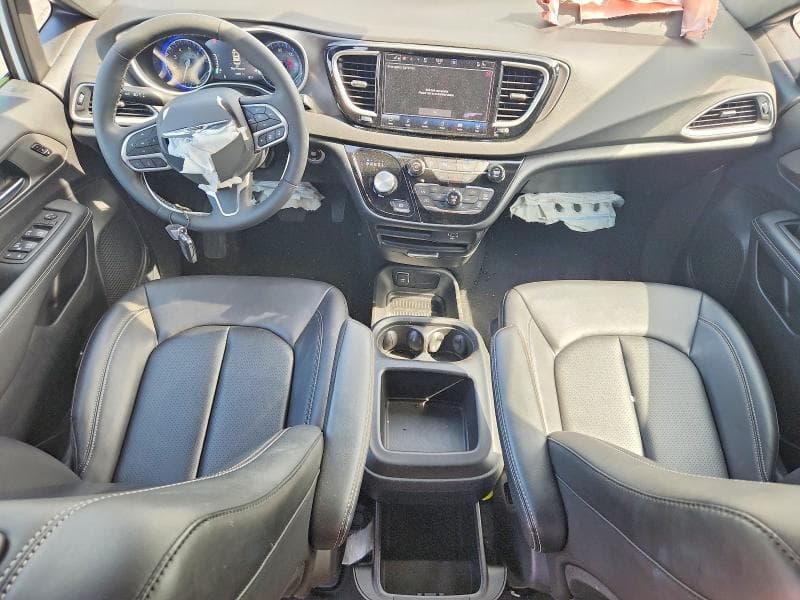 2026 CHRYSLER PACIFICA SELECT 8