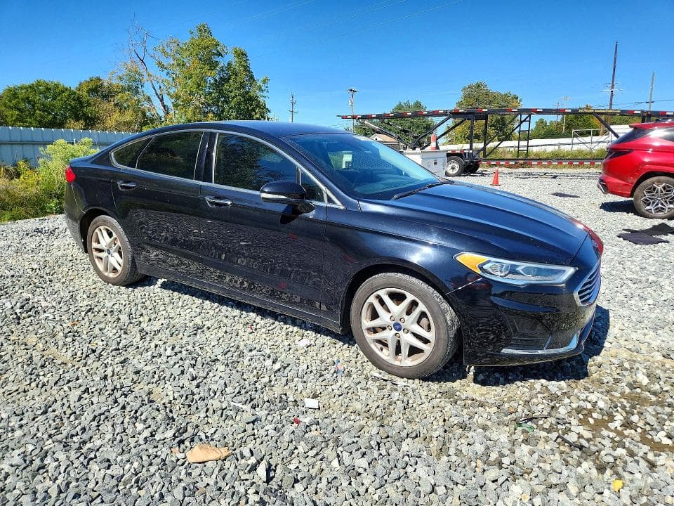 2019 FORD FUSION SEL 4