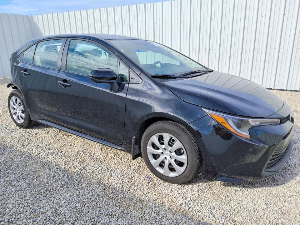 2026 TOYOTA COROLLA LE 4