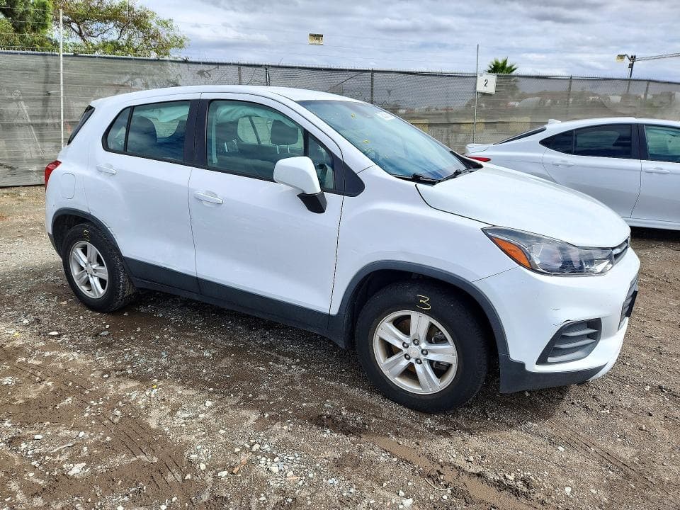 2019 CHEVROLET TRAX LS 4