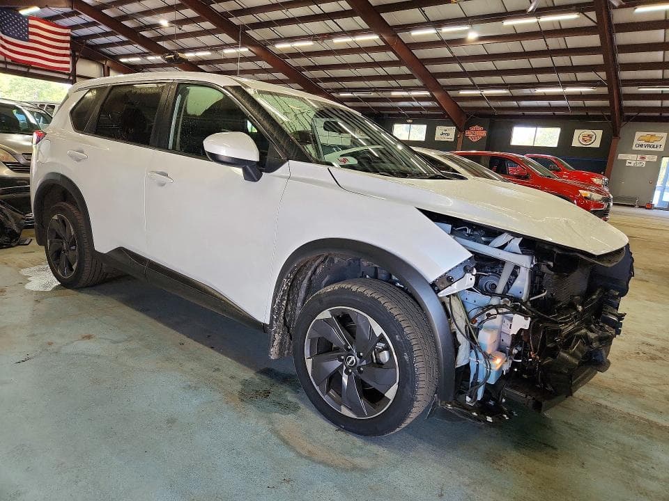 2024 NISSAN ROGUE SV 4