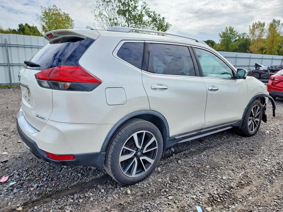 2017 NISSAN ROGUE SL 3