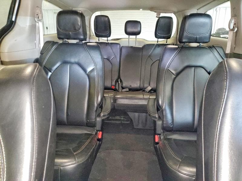 2020 CHRYSLER VOYAGER LXI 10