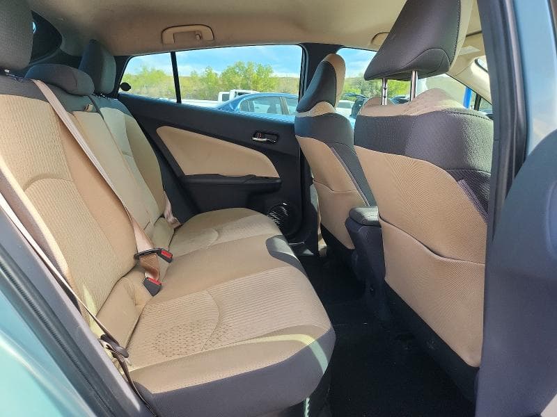 2018 TOYOTA PRIUS TWO 10