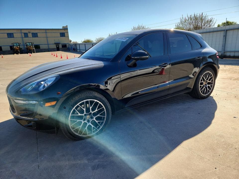 2018 PORSCHE MACAN