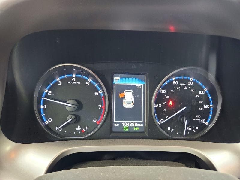 2018 TOYOTA RAV4 XLE 9
