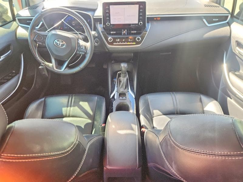 2020 TOYOTA COROLLA XLE 8